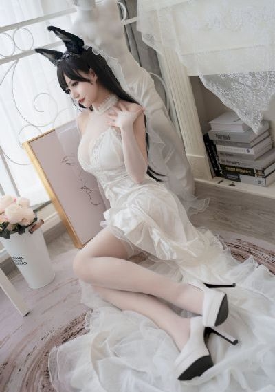 女大学生沙龙室3