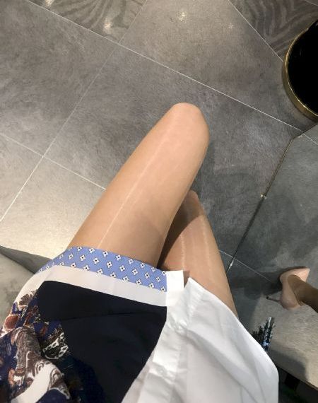 年青的嫂子