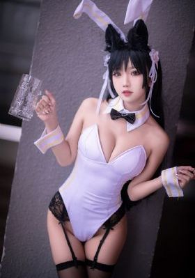 美丽的女邻居