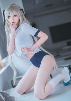 少妇被黑人玩得受不了